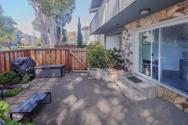 124 El Camino Real, Burlingame CA: https://media.crmls.org/mediaz/862ae00a-1854-4a57-a211-2c07be367ad4.jpg