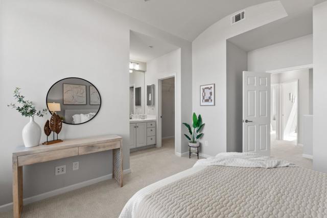 150 Holly Court, Mountain View CA: https://media.crmls.org/mediaz/862d7e48-4d4b-4dfb-be3c-4c33b2f26b70.jpg
