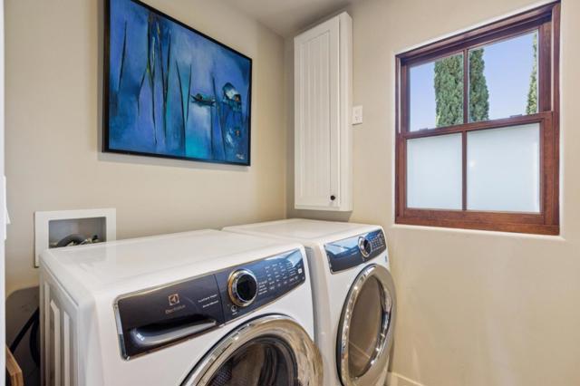 20 Mariposa Avenue, Los Gatos CA: https://media.crmls.org/mediaz/862dc0d2-2c70-415e-a171-573a24efbcf2.jpg