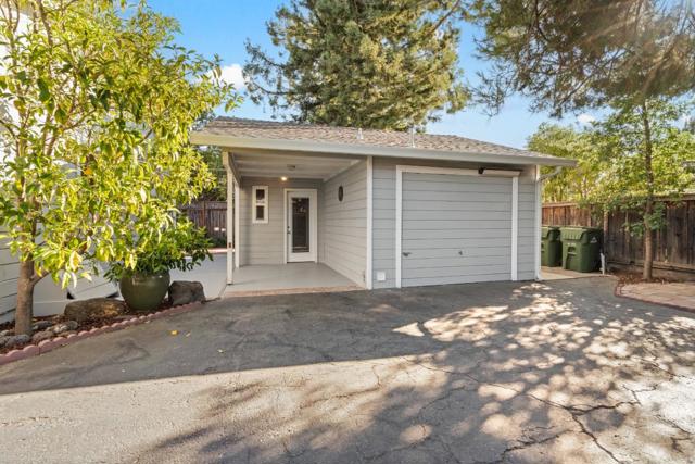 332 Camino Al Lago, Menlo Park CA: https://media.crmls.org/mediaz/862dd3e4-c3b4-423e-9288-7793124e7ae5.jpg