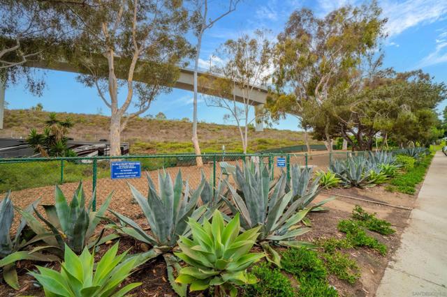 7405 Charmant Dr, San Diego CA: https://media.crmls.org/mediaz/862e9936-cfb9-4a34-8724-1ec7327b97dd.jpg