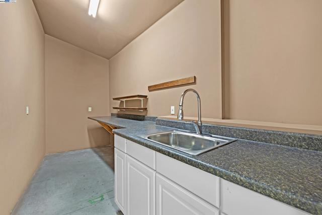 2211 College Avenue, Livermore CA: https://media.crmls.org/mediaz/862eadb0-0bca-4de9-b84a-b14809064980.jpg