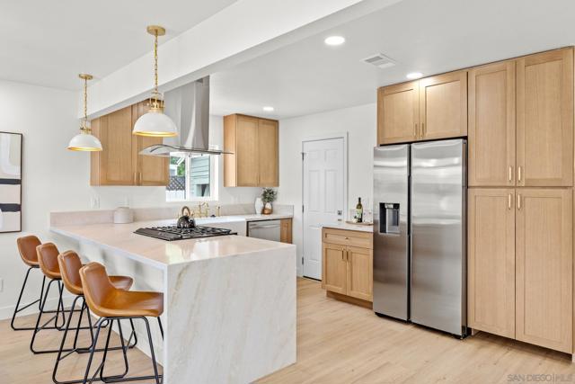 3534 36 Collier Ave, San Diego CA: https://media.crmls.org/mediaz/86302332-7073-4720-ae12-e8867f73c423.jpg
