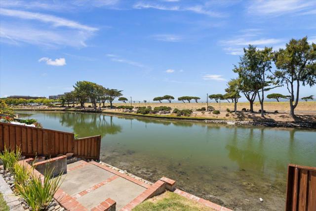 272 McDonnel Road, Alameda CA: https://media.crmls.org/mediaz/86306f86-7fae-46e5-890a-b4df46b4cc59.jpg