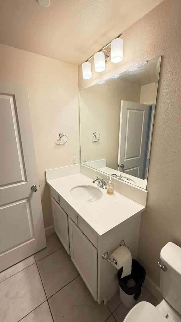 755 Alicante Drive, Hollister CA: https://media.crmls.org/mediaz/863113a9-80f3-4d89-b431-56ec61f8de13.jpg