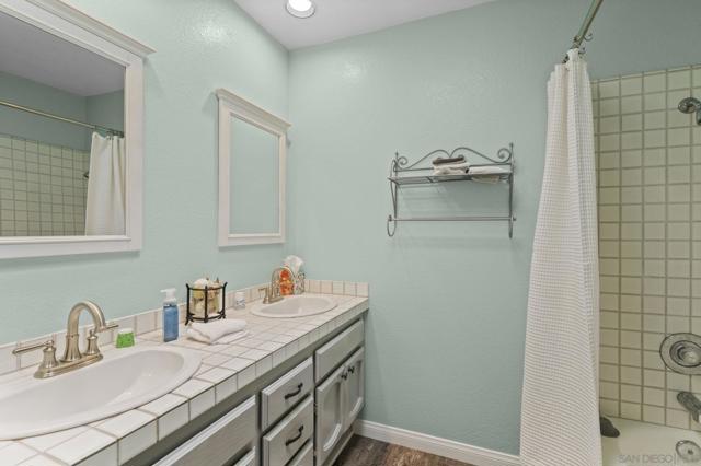 13907 Bruyere Ct, San Diego CA: https://media.crmls.org/mediaz/8631fe9f-49ba-46a2-adee-e659af9b6ba2.jpg