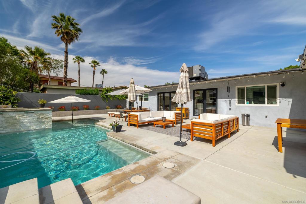 MLS #250027362SD img 20