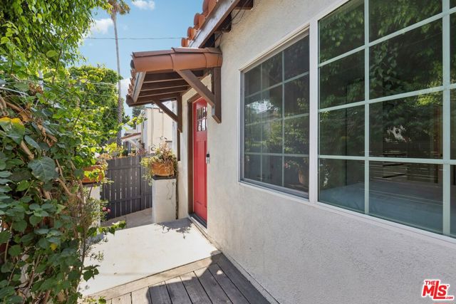 6607 Fountain Ave, Los Angeles, California 90028, ,Multi-Family,For Sale,Fountain Ave,24426939