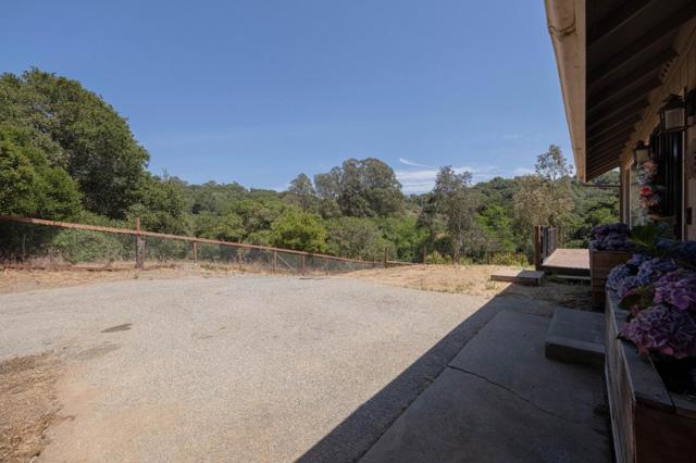 143 Tucker Road, Royal Oaks CA: https://media.crmls.org/mediaz/86335fea-7570-4163-8600-76e0652d9cf8.jpg