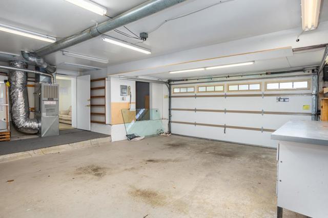 40 Alameda De Las Pulgas, Redwood City CA: https://media.crmls.org/mediaz/86336735-edaa-4c10-95fb-869bc5d77efe.jpg