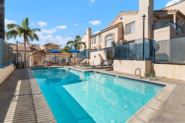6161 Calle Mariselda, San Diego CA: https://media.crmls.org/mediaz/86339df5-9cf5-4048-9902-b8ba3c31d6e4.jpg