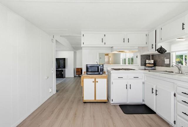 Detail Gallery Image 13 of 39 For 1120 E Mission Rd #SPACE 44,  Fallbrook,  CA 92028 - 1 Beds | 1 Baths