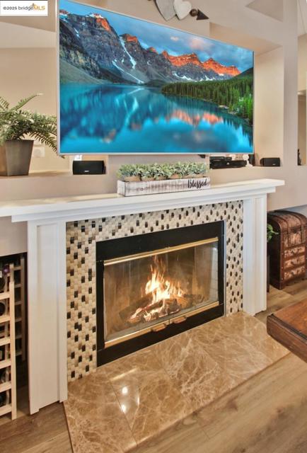 3050 Browning Ct, Brentwood CA: https://media.crmls.org/mediaz/8634193b-ffb4-4d1b-9fd9-9bbe041c20a3.jpg