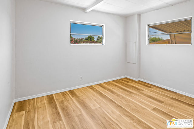 80 Dunes Circle, Cathedral City CA: https://media.crmls.org/mediaz/8635b9ac-905a-4b47-a98b-577fe5a0683a.jpg