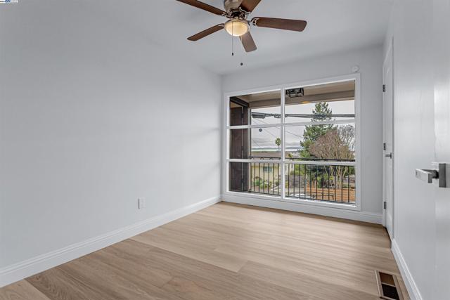 Image 13 of 35 For 158 Baxter St.