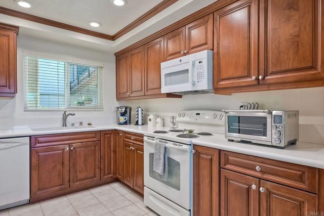 Detail Gallery Image 12 of 35 For 3417 Punta Alta #C,  Laguna Woods,  CA 92637 - 2 Beds | 2 Baths