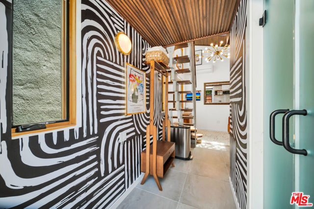 1940 N Avenue 51, Los Angeles CA: https://media.crmls.org/mediaz/863730ba-7960-4426-b523-8170f21a28d4.jpg
