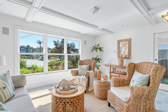 910 Pelton Avenue, Santa Cruz CA: https://media.crmls.org/mediaz/8637ae25-6e97-4e4a-9a1c-fdbb43d177b1.jpg