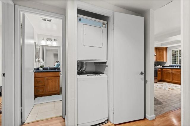 208 Sequim, Fremont CA: https://media.crmls.org/mediaz/8637d349-0426-4988-9c8c-6e2ac6487ac7.jpg
