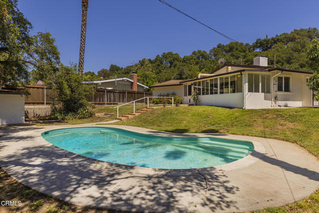 1853 Country Place, Ojai CA: https://media.crmls.org/mediaz/86385eae-a0b8-48a8-a35c-927d1528e15d.jpg