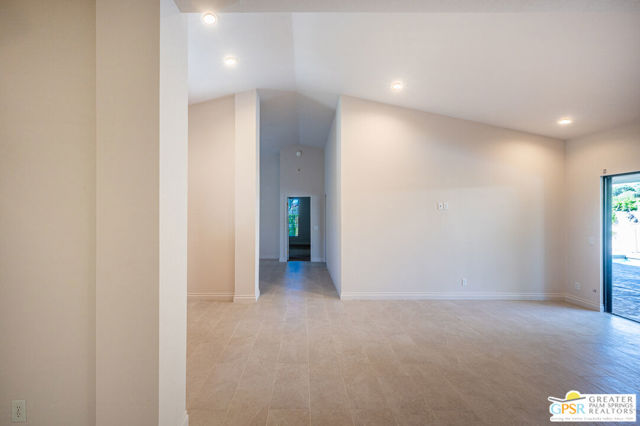 Image 10 of 47 For 1399 Via Donna