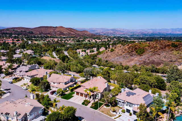 Image 52 of 53 For 591 Chippendale Avenue