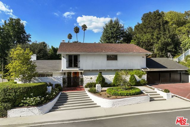 16233 Elisa Place photo 1