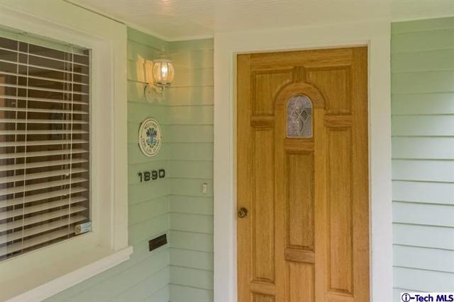 Detail Gallery Image 4 of 25 For 1890 Las Lunas St, Pasadena,  CA  - 3 Beds | 2 Baths