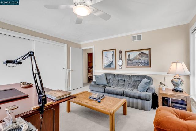 117 Alta Mesa Ct, Moraga CA: https://media.crmls.org/mediaz/863b2bea-d1a8-49da-9905-4524fc7ef072.jpg