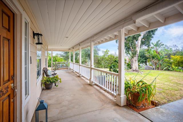 Detail Gallery Image 7 of 40 For 15519 Villa Sierra, Valley Center,  CA 92082 - 4 Beds | 3 Baths