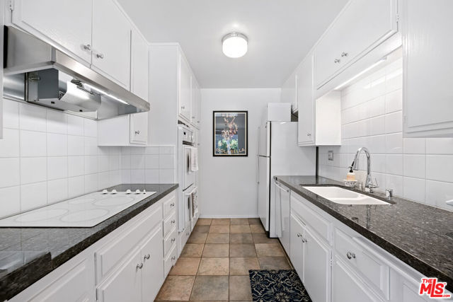 2301 S Beverly Glen Boulevard, Los Angeles CA: https://media.crmls.org/mediaz/863bbcc5-7ae7-4358-a118-5e03babf79a5.jpg