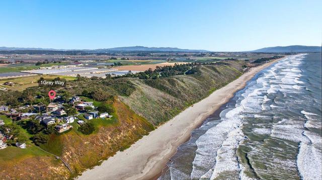 1 Gray Way, Watsonville CA: https://media.crmls.org/mediaz/863bbdea-a2bd-43be-8177-0fdd4d351af9.jpg
