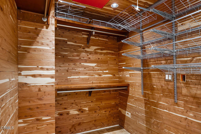 Detail Gallery Image 26 of 52 For 1038 Oban Dr, Los Angeles,  CA 90065 - 4 Beds | 3 Baths