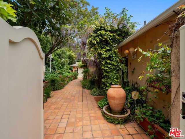 Image 3 for 2754 Roscomare Rd, Los Angeles, CA 90077