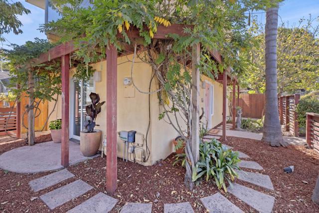 3614 Moana Way, Santa Cruz CA: https://media.crmls.org/mediaz/863e7e5a-44e8-4532-a1e8-114bb86f8993.jpg