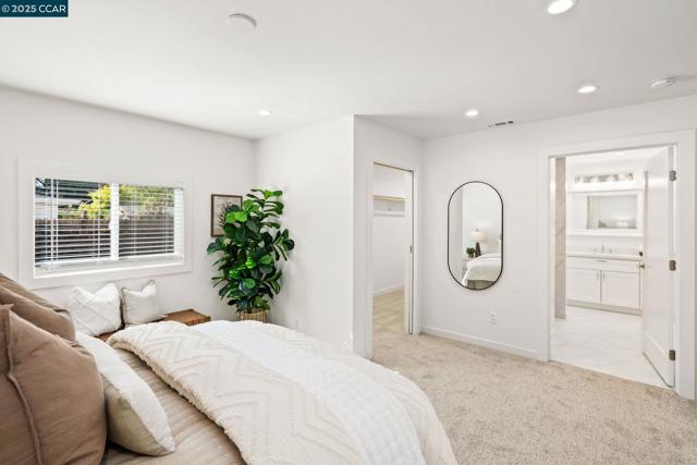 3225 Cowell Rd, Concord CA: https://media.crmls.org/mediaz/863ec267-7729-4d7d-83f9-0beded7eb4bd.jpg