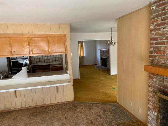 2847 Ralston Way, Hayward CA: https://media.crmls.org/mediaz/863f06e8-a3d3-4c7e-904f-f57d009cafea.jpg