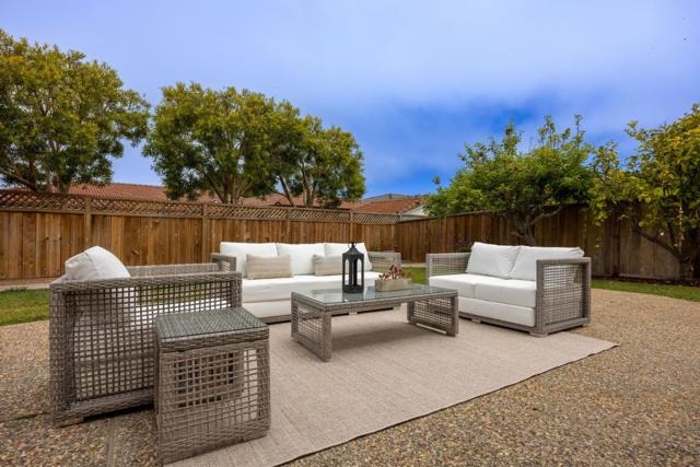 608 Silver Avenue, Half Moon Bay CA: https://media.crmls.org/mediaz/863f15cd-a5e8-46c6-8dbe-ee97e31db8c1.jpg