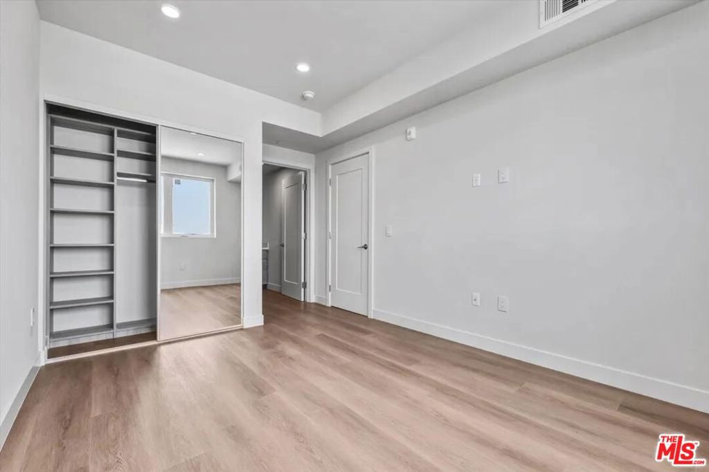 MLS #25558827 img 27