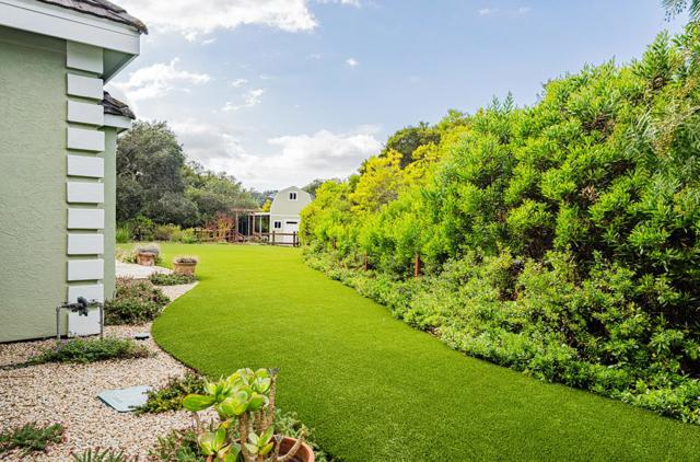 11394 Saddle Road, Monterey CA: https://media.crmls.org/mediaz/86422460-2e5b-4ef1-8ced-8d62fac75b57.jpg