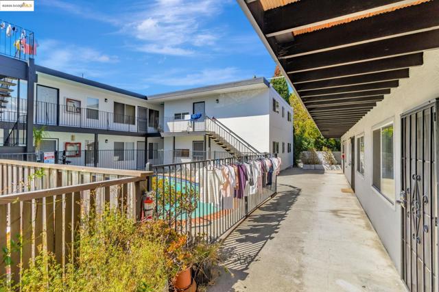 1626 Dwight Way, Berkeley CA: https://media.crmls.org/mediaz/86424cd3-b1e9-47cb-8da6-ffc519549299.jpg