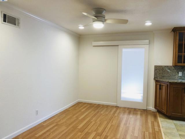 4902 Everglades Park Dr, Fremont CA: https://media.crmls.org/mediaz/864266e1-0cf8-4c19-bdd9-a2f7243454d8.jpg