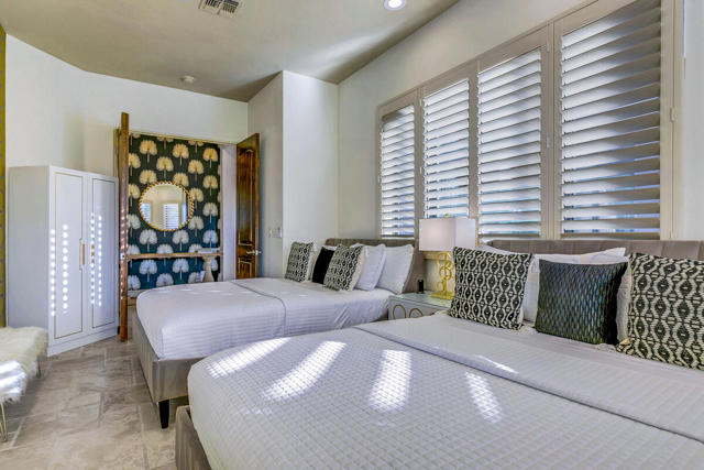 41370 Sparkey Way, Bermuda Dunes CA: https://media.crmls.org/mediaz/8642da04-d1d4-4ca0-93bb-dc1ddd3e8f6e.jpg