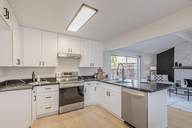5246 Broken Lance Court, San Jose CA: https://media.crmls.org/mediaz/86431779-e6b7-4fb9-b030-f5befc5787d7.jpg