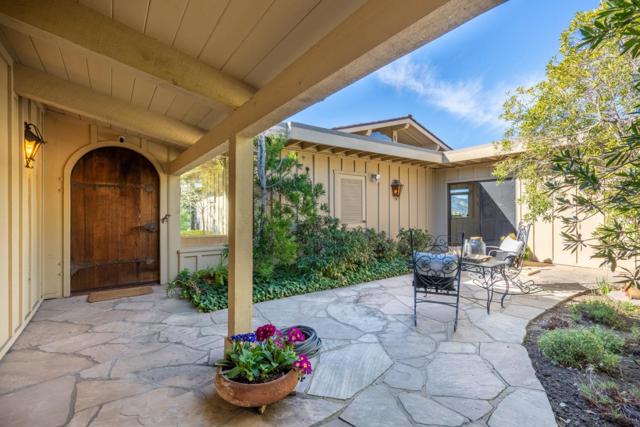 15415 Via Los Tulares, Carmel Valley CA: https://media.crmls.org/mediaz/86433eac-bbf3-4e44-bd23-b5acddd3d41d.jpg