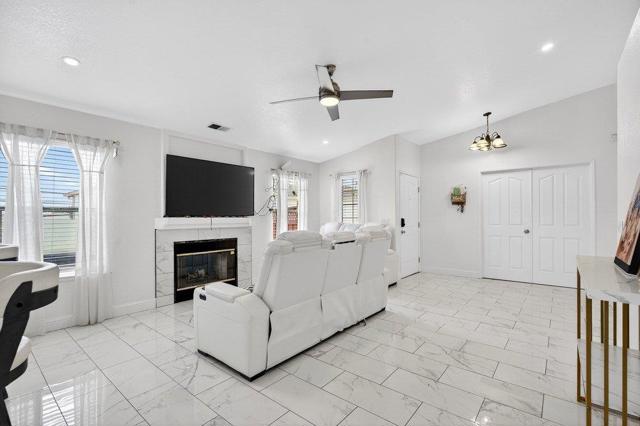 225 Kimberly, Watsonville CA: https://media.crmls.org/mediaz/86438161-c55a-4aae-8c9b-e3774f4f8fa7.jpg