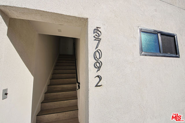 5709 Auckland Avenue, North Hollywood CA: https://media.crmls.org/mediaz/8643cae2-7556-4265-a3e1-05a3dc1984ea.jpg