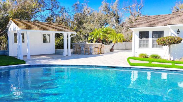 Detail Gallery Image 2 of 37 For 16110 via Del Alba, Rancho Santa Fe,  CA 92067 - 7 Beds | 6/1 Baths