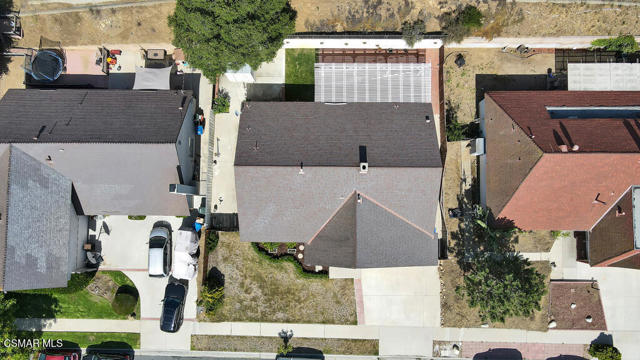 30 S Ellis Place, Newbury Park CA: https://media.crmls.org/mediaz/864410c1-f430-4852-afab-53b641356f2f.jpg