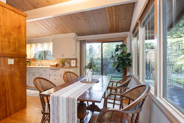 951 Jenny Way, Felton CA: https://media.crmls.org/mediaz/8644903a-d1b4-4432-ad7d-cfef80e475b3.jpg